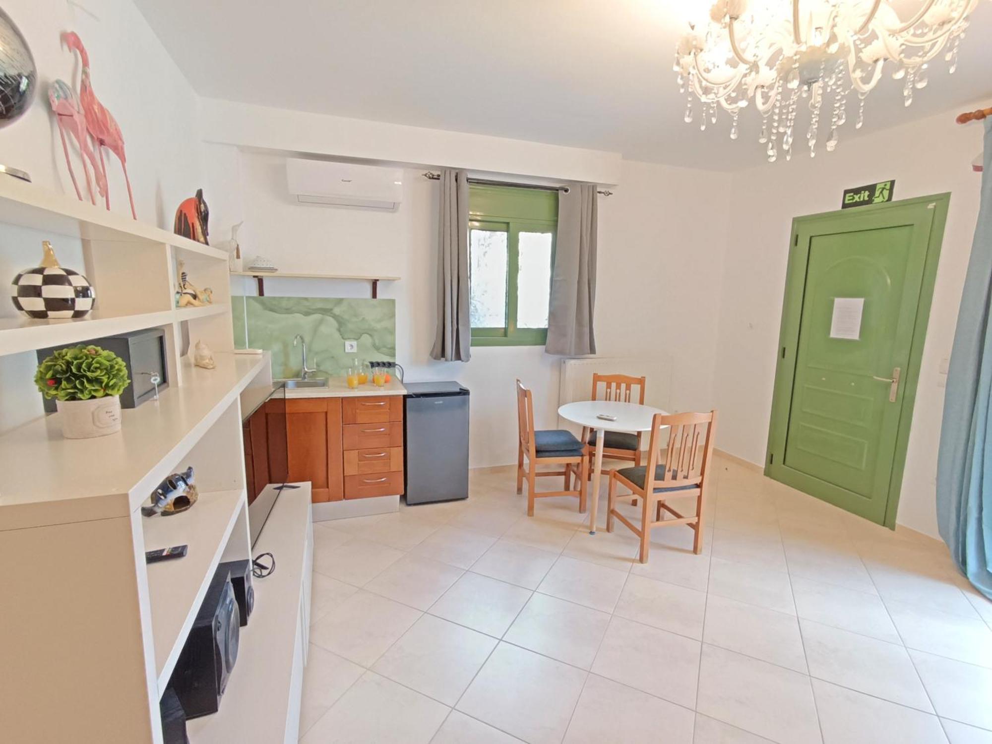 Okeanis Apartments & Suites Adults Only กาเตลิออส ภายนอก รูปภาพ