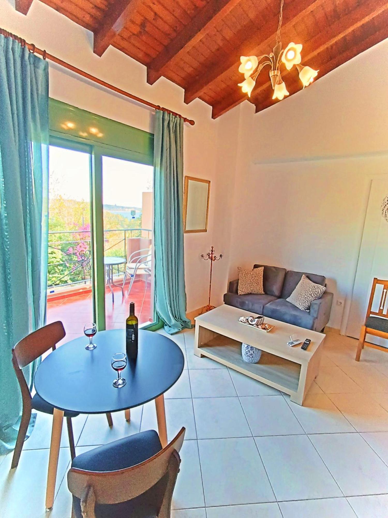 Okeanis Apartments & Suites Adults Only กาเตลิออส ภายนอก รูปภาพ
